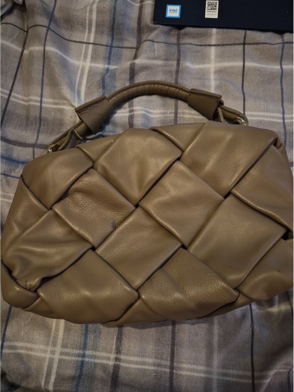 Valentina Fiore Italian Leather Taupe Woven Hand Bag Purse